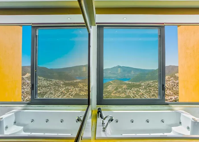 3 Bedroom Seaview Luxury - Heated Indoor Pool 빌라