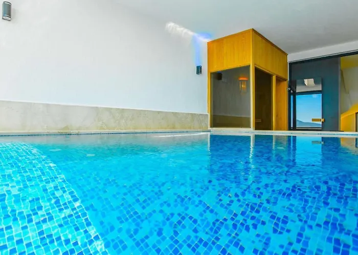 빌라 3 Bedroom Seaview Luxury - Heated Indoor Pool 칼칸