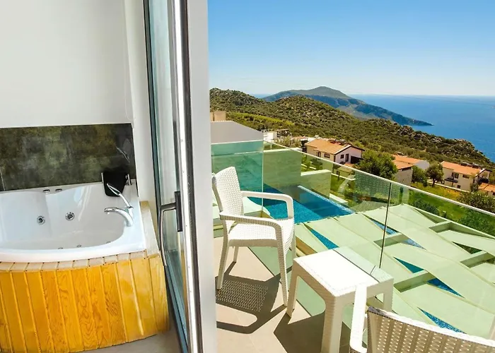 3 Bedroom Seaview Luxury - Heated Indoor Pool 빌라