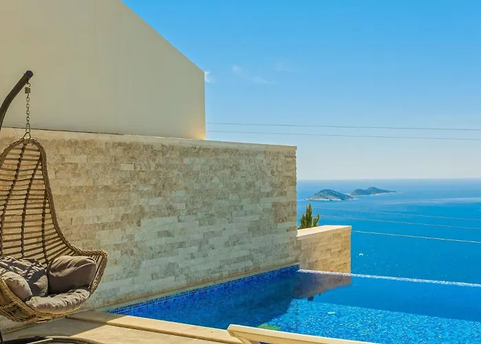 3 Bedroom Seaview Luxury - Heated Indoor Pool 빌라 칼칸