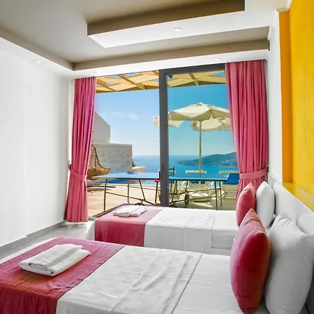 Villa 3 Bedroom Seaview Luxury - Heated Indoor Pool