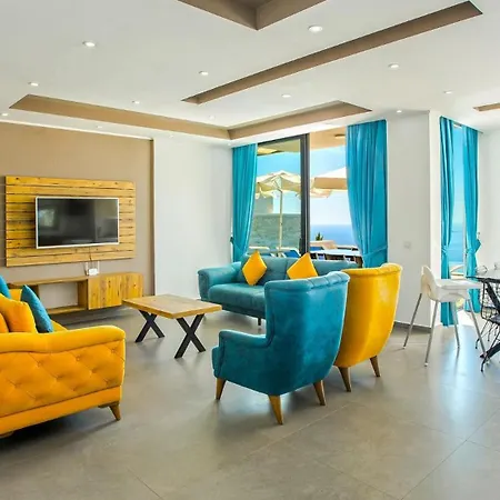 Villa 3 Bedroom Seaview Luxury - Heated Indoor Pool
