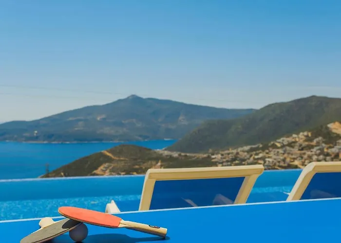 3 Bedroom Seaview Luxury - Heated Indoor Pool Villa