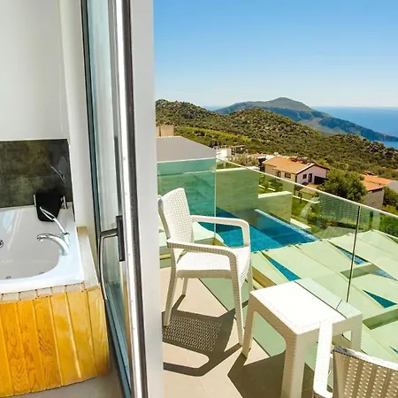 3 Bedroom Seaview Luxury - Heated Indoor Pool Βίλα