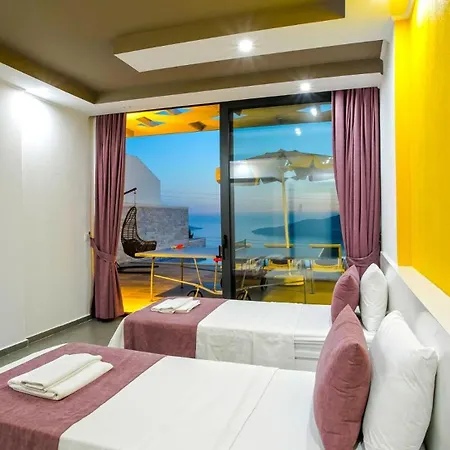 3 Bedroom Seaview Luxury - Heated Indoor Pool *