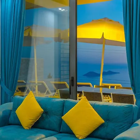 3 Bedroom Seaview Luxury - Heated Indoor Pool *