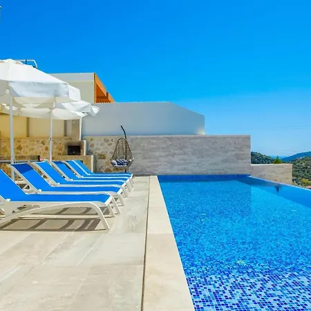 3 Bedroom Seaview Luxury - Heated Indoor Pool Βίλα Καλκάν